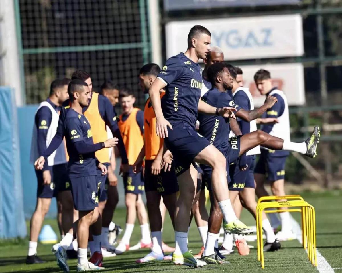 Fenerbahçe Eyüpspor’a Hazırlanıyor