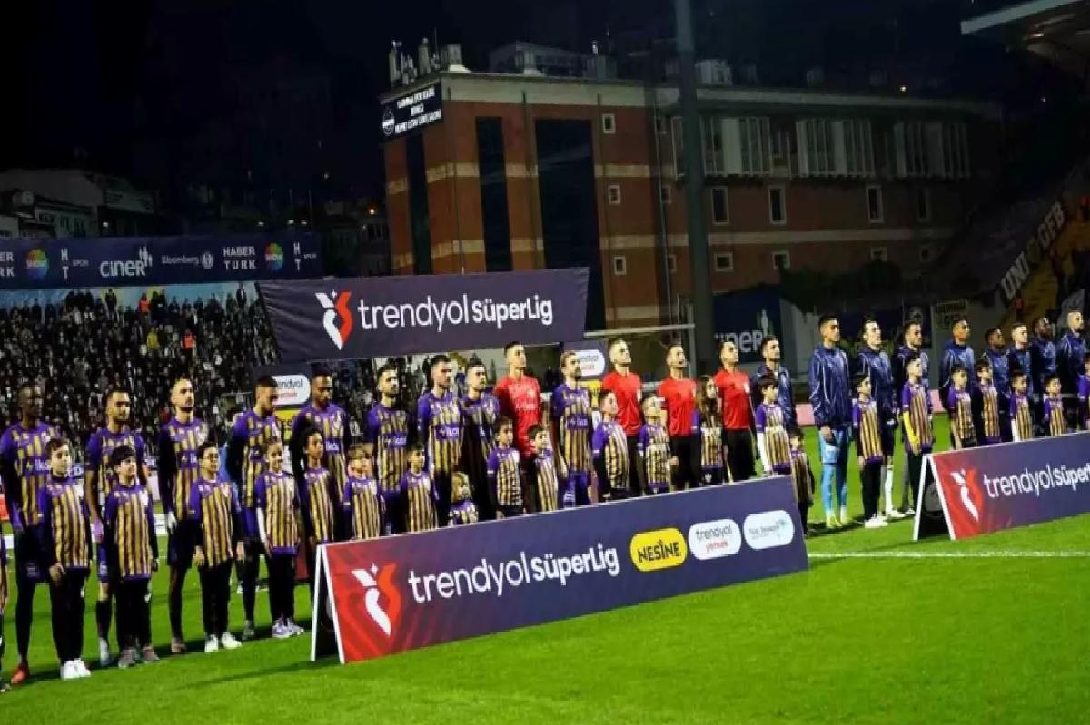 Fenerbahçe, Eyüpspor’u Ağırlıyor