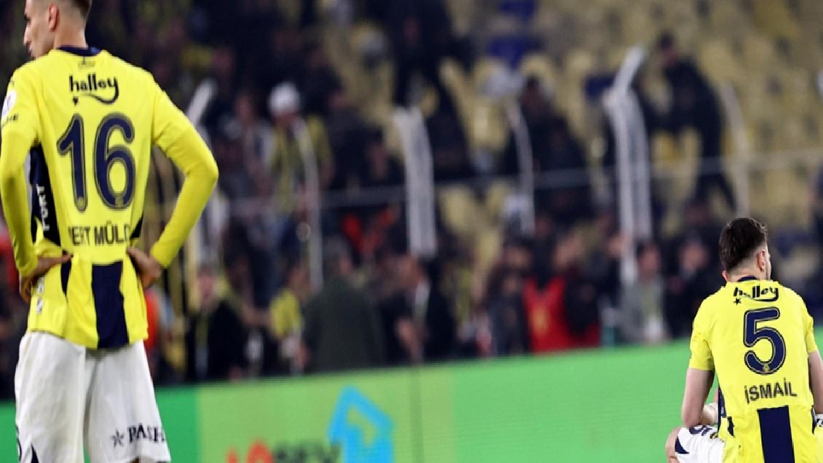 Fenerbahçe, Kadıköy’de yitirdiği puanlarla şampiyonluktan uzaklaştı