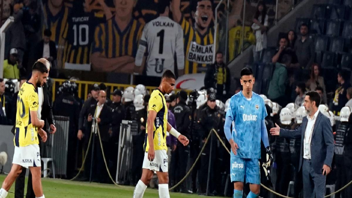 Fenerbahçe sahasında 10 puan kaybetti