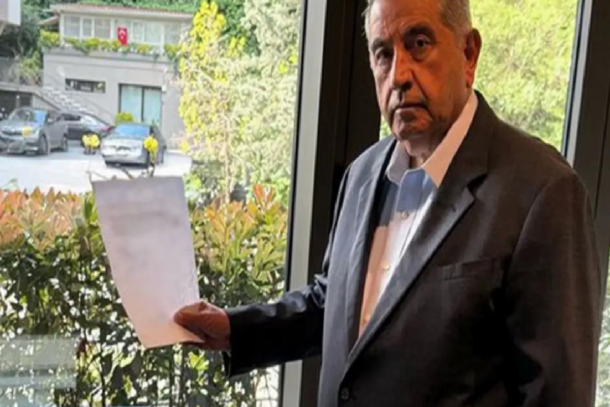 Fenerbahçe’de Başkan Adayı Mahmut Uslu, kongre için başlatılan kampanyada imza verdi