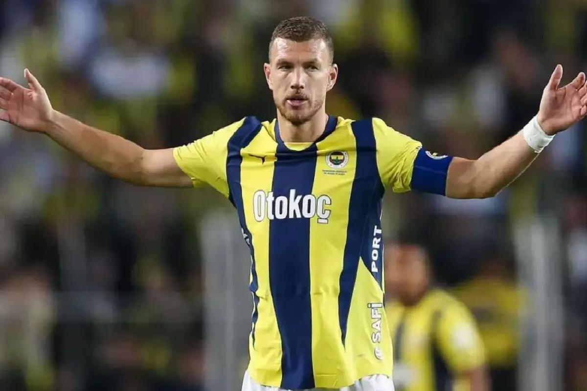 Fenerbahçe’de Dzeko ile yollar ayrılıyor! Ali Koç yeni golcüyü İngiltere’de buldu