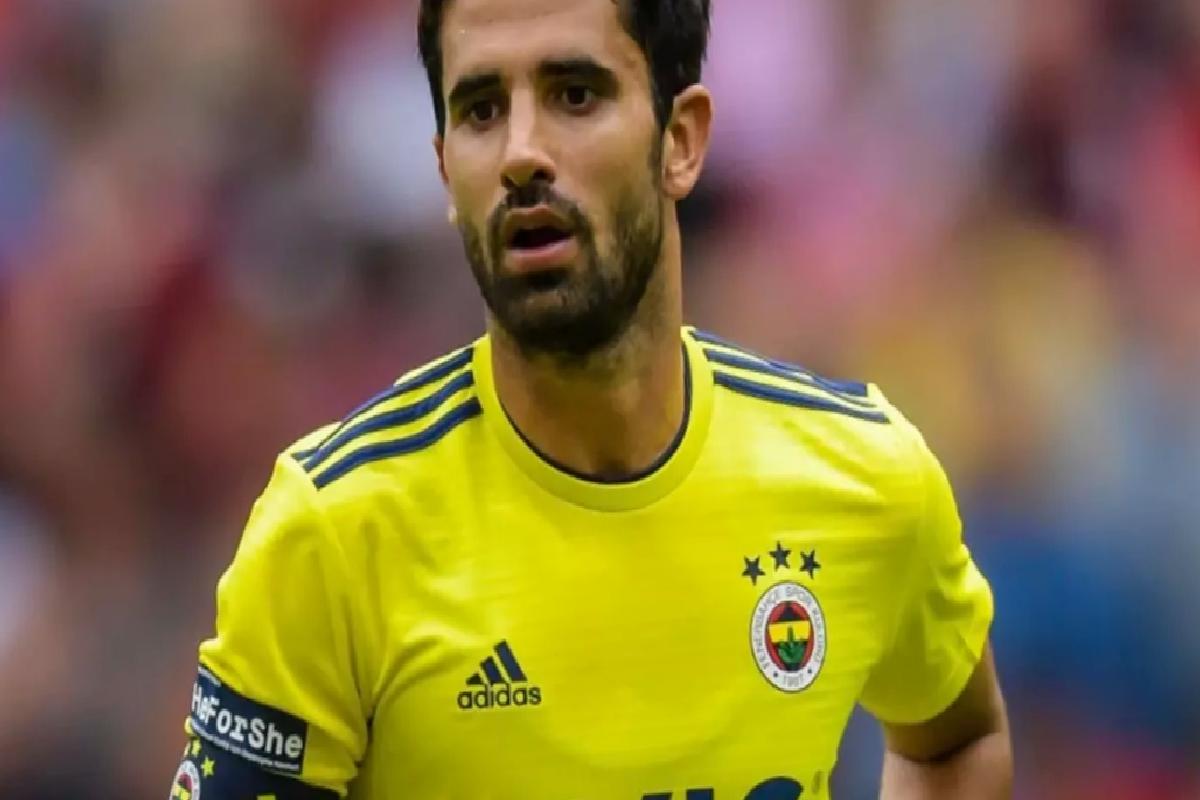 Fenerbahçe’nin eski futbolcusu Alper Potuk’a büyük şok: Sahadan çekilin talimatı pahalıya patladı