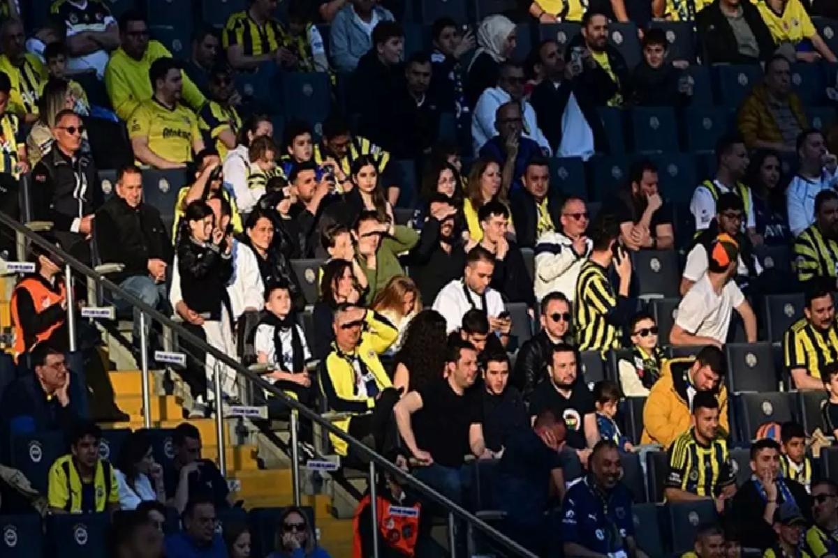 Fenerbahçe’nin olaylı maçında sadece 1 futbolcu alkışlandı