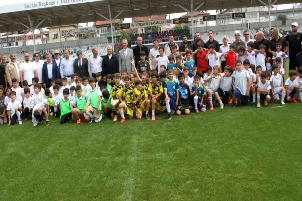Fethiye’de ‘Geleceğin Yıldızlarını Arıyor’ Futbol Turnuvası Başladı