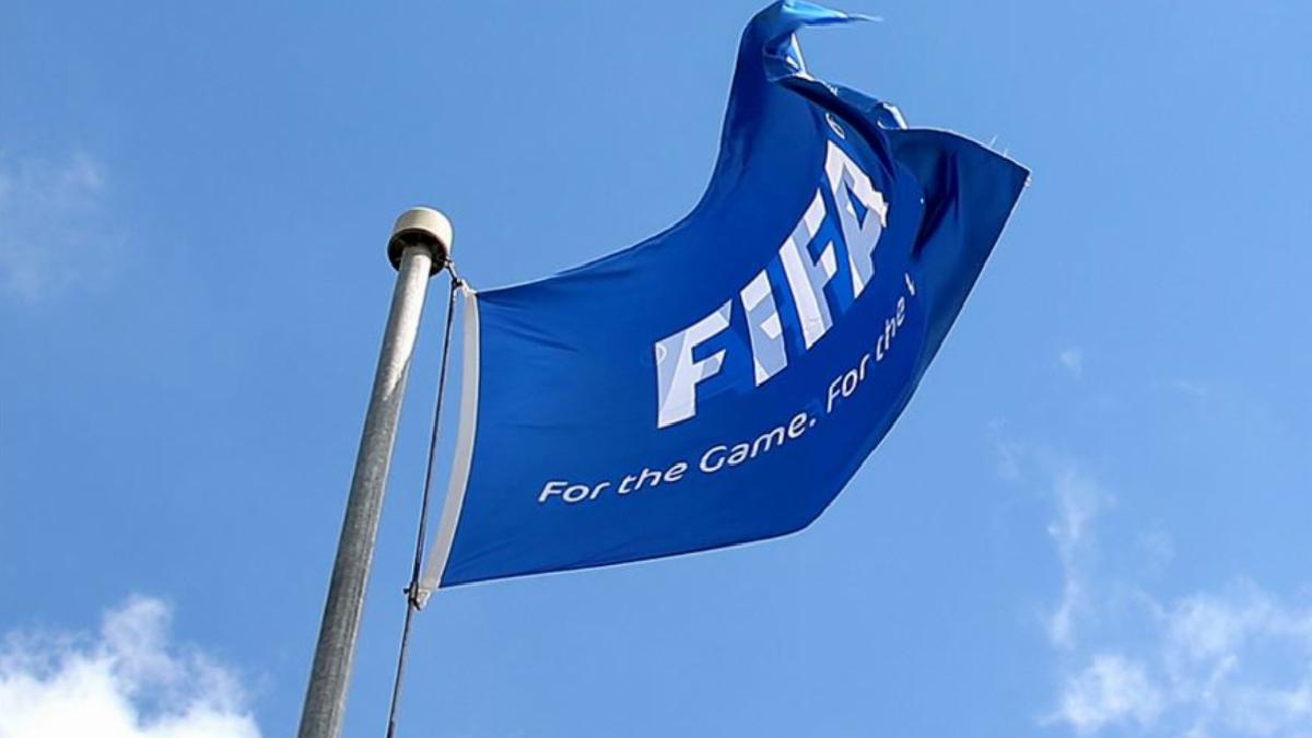 FIFA, futbolda ırkçılığın azami cezasını 5 kat yükseltti