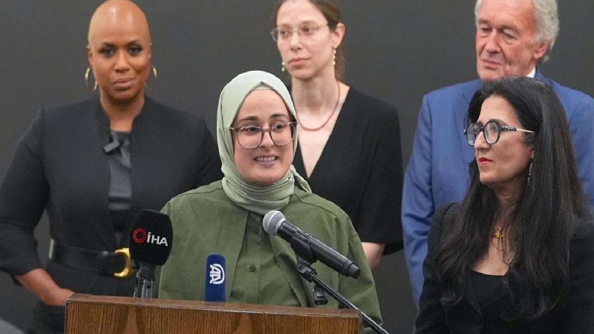 Filistin’e destek verdiği gerekçesiyle gözaltında tutulan Rümeysa Öztürk, özgürlüğüne kavuştu