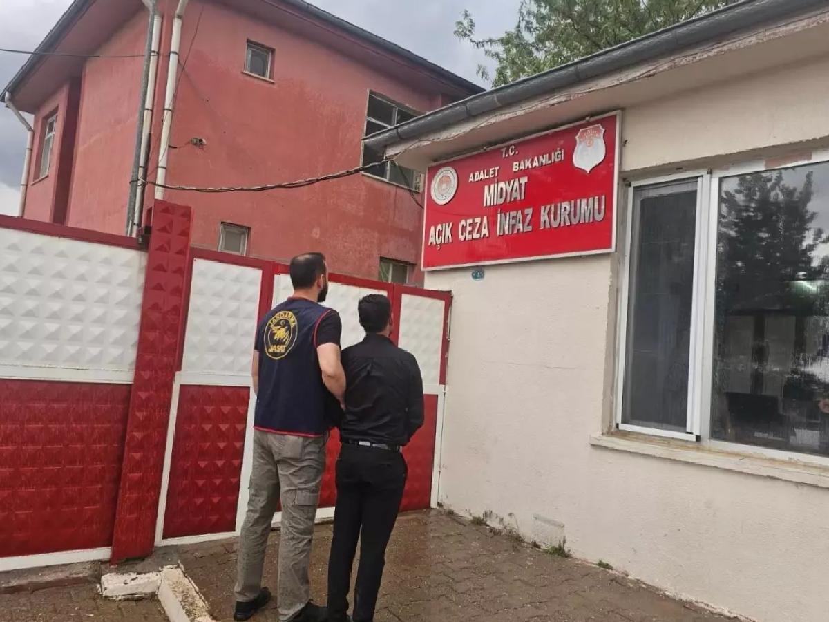 Firari Hükümlü Düğünde Yakalandı