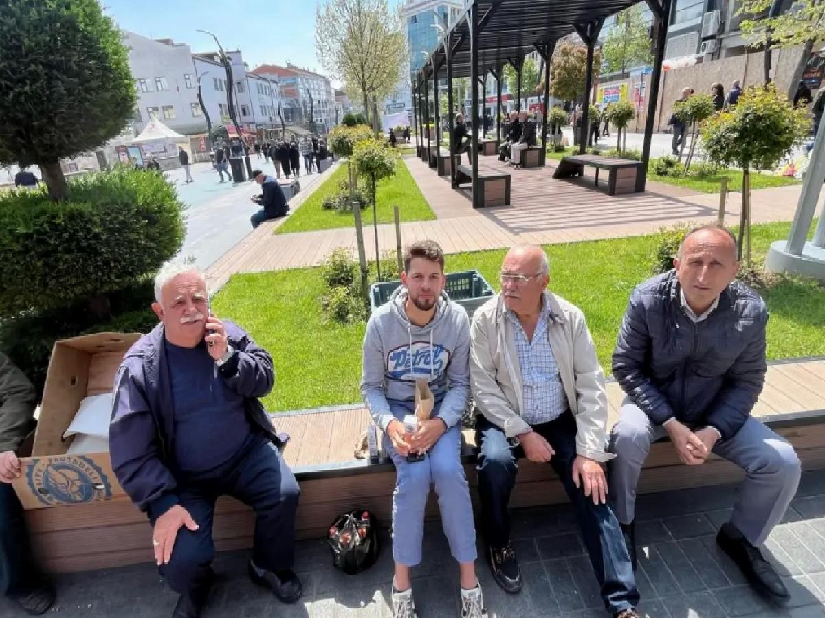 Fransız Gençler Türkiye’de Depremzedelere Yardım İçin Ağırlanıyor