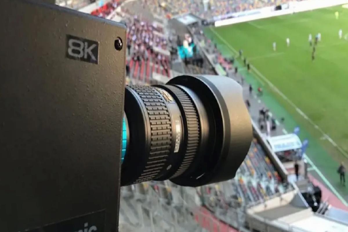 Futbolseverler müjde! Bütün dünyanın merakla beklediği maç şifresiz kanalda