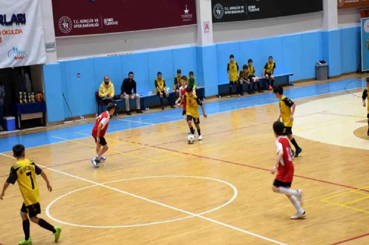 Futsal Müsabakaları Afyonkarahisar’da Tamamlandı