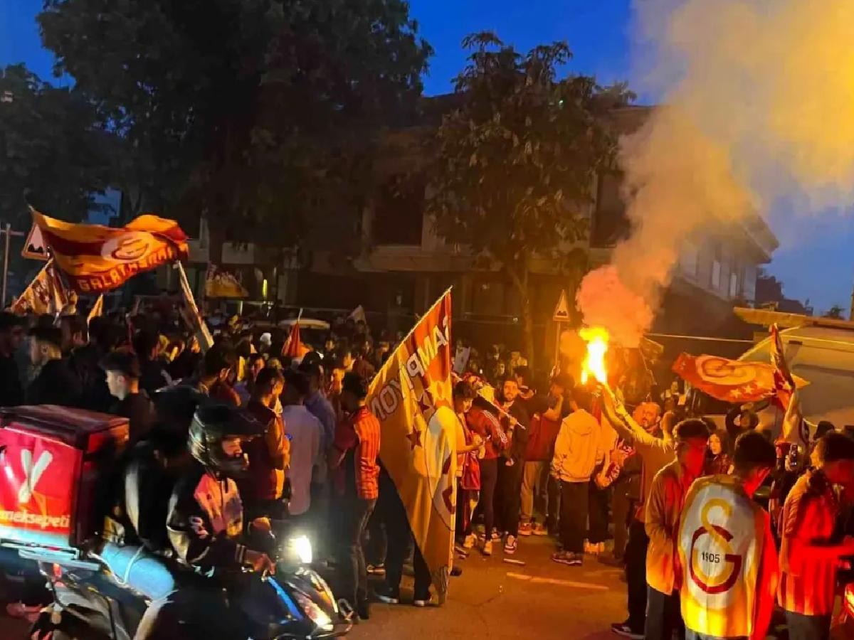 Galatasaray 25. Şampiyonluğunu Kutladı