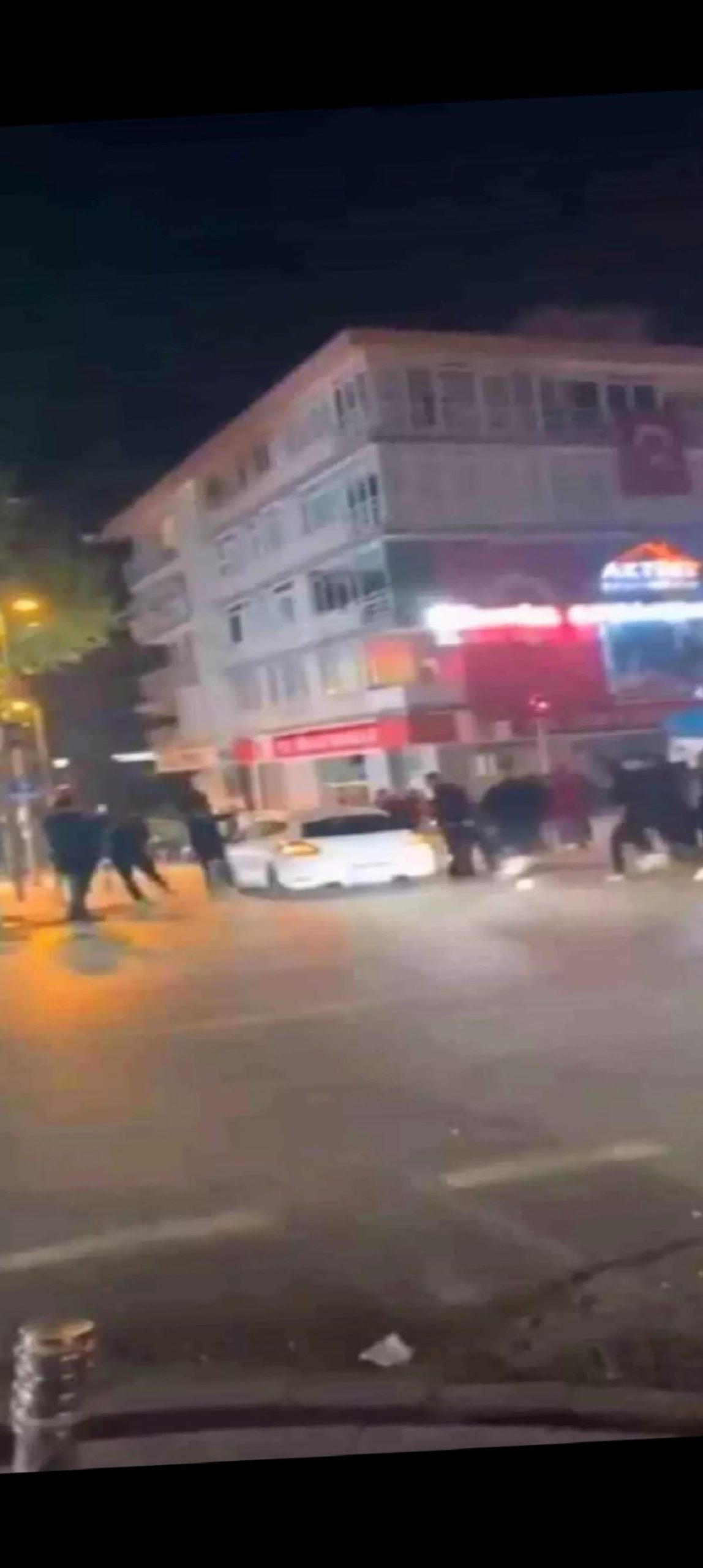 Galatasaray Şampiyon, Taraftarlar Sokağa Çıktı