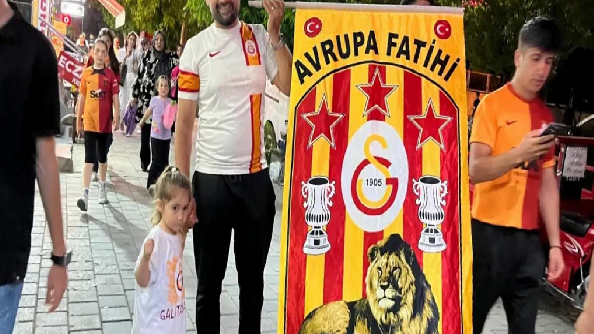 Galatasaray Şampiyonluğunu 4 İl Kutladı