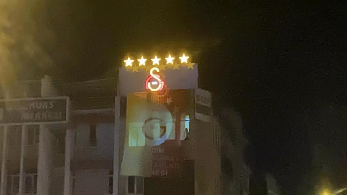 Galatasaray Şampiyonluğunu Efeler’de Kutladı