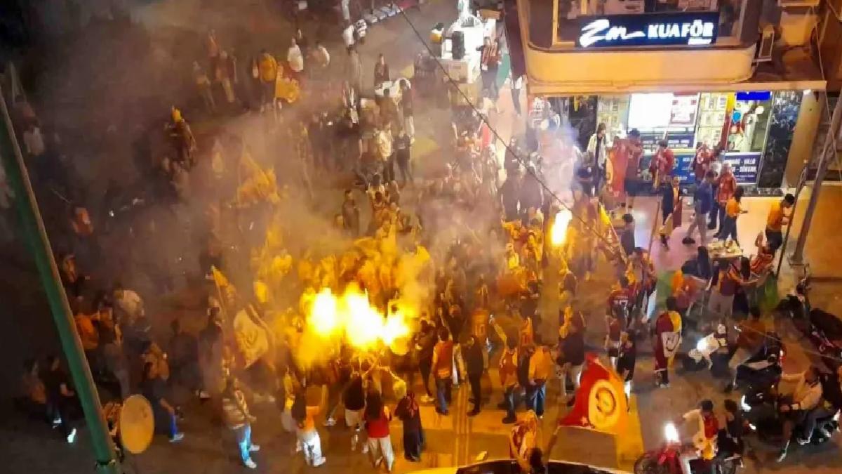 Galatasaray Şampiyonluğunu Kuşadası’nda Kutladı