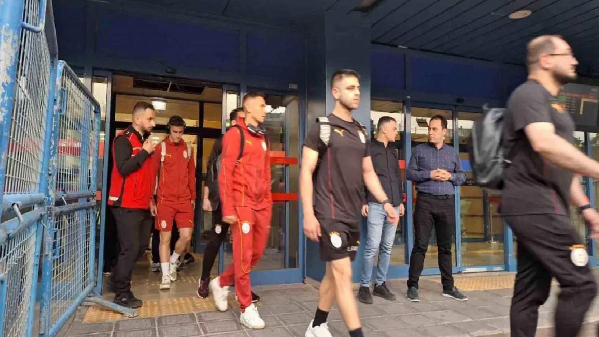 Galatasaray Trabzon’a Gitti