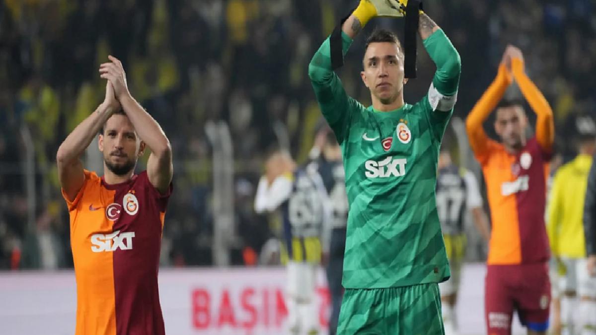 Galatasaray’dan 2 oyuncuyla ilgili ayrılık açıklaması