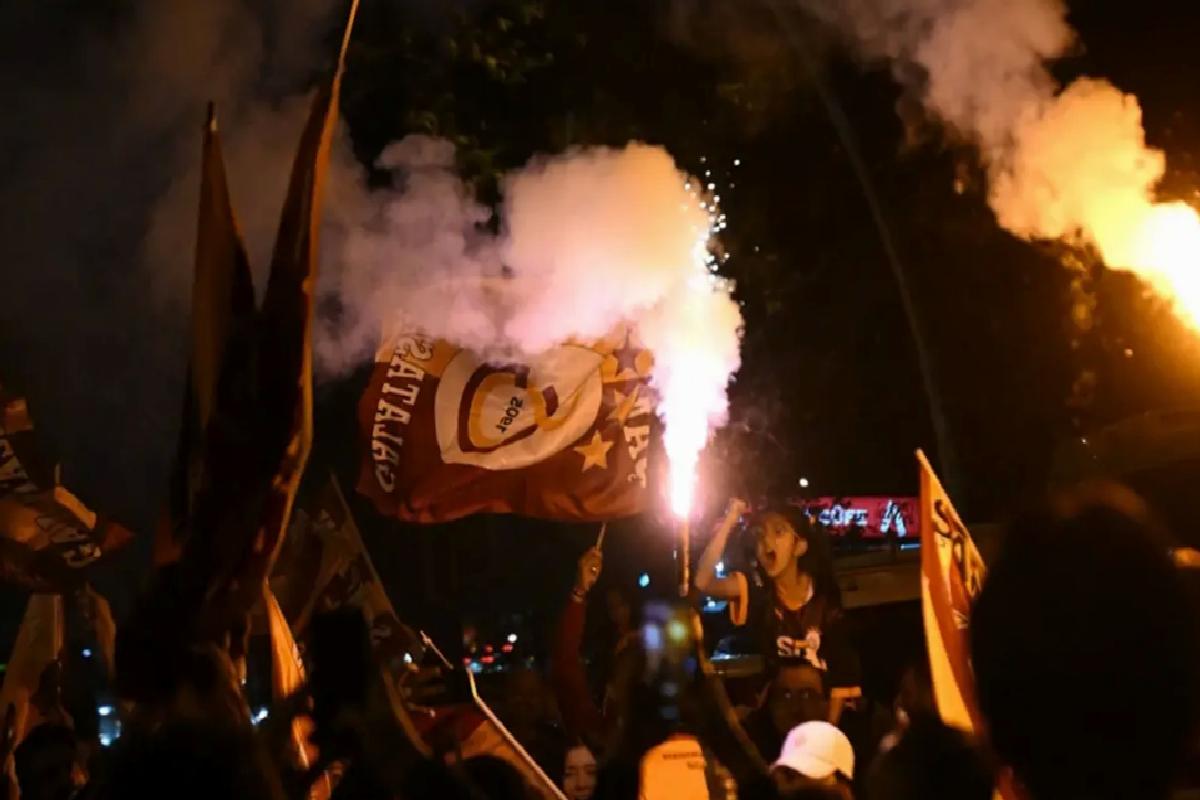 Galatasaray’ın Almanya’daki şampiyonluk kutlamalarında olay: 33 polis yaralı