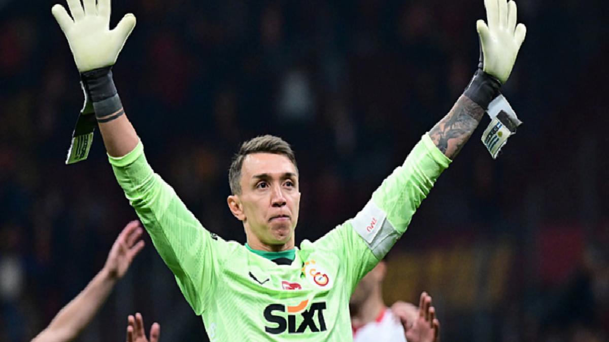 Galatasaray’ın üçüncü golü Fernando Muslera’dan geldi