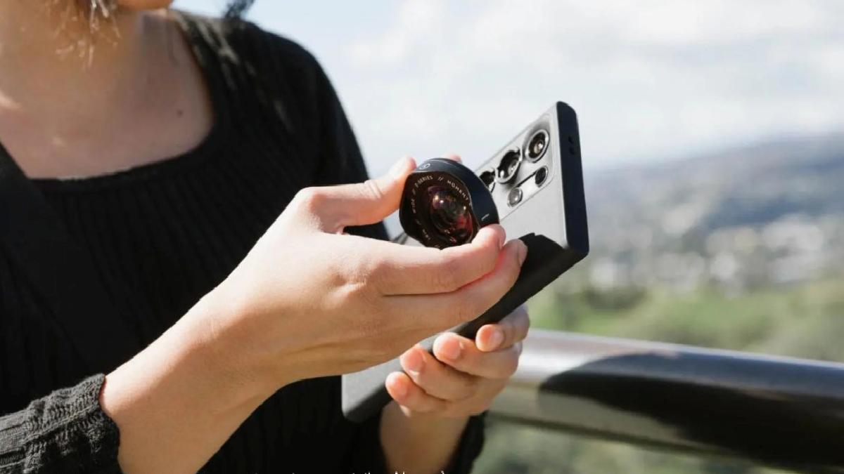 Galaxy Zoom serisi geri mi dönüyor? Samsung değiştirilebilir lensli telefonlar üzerinde çalışıyor