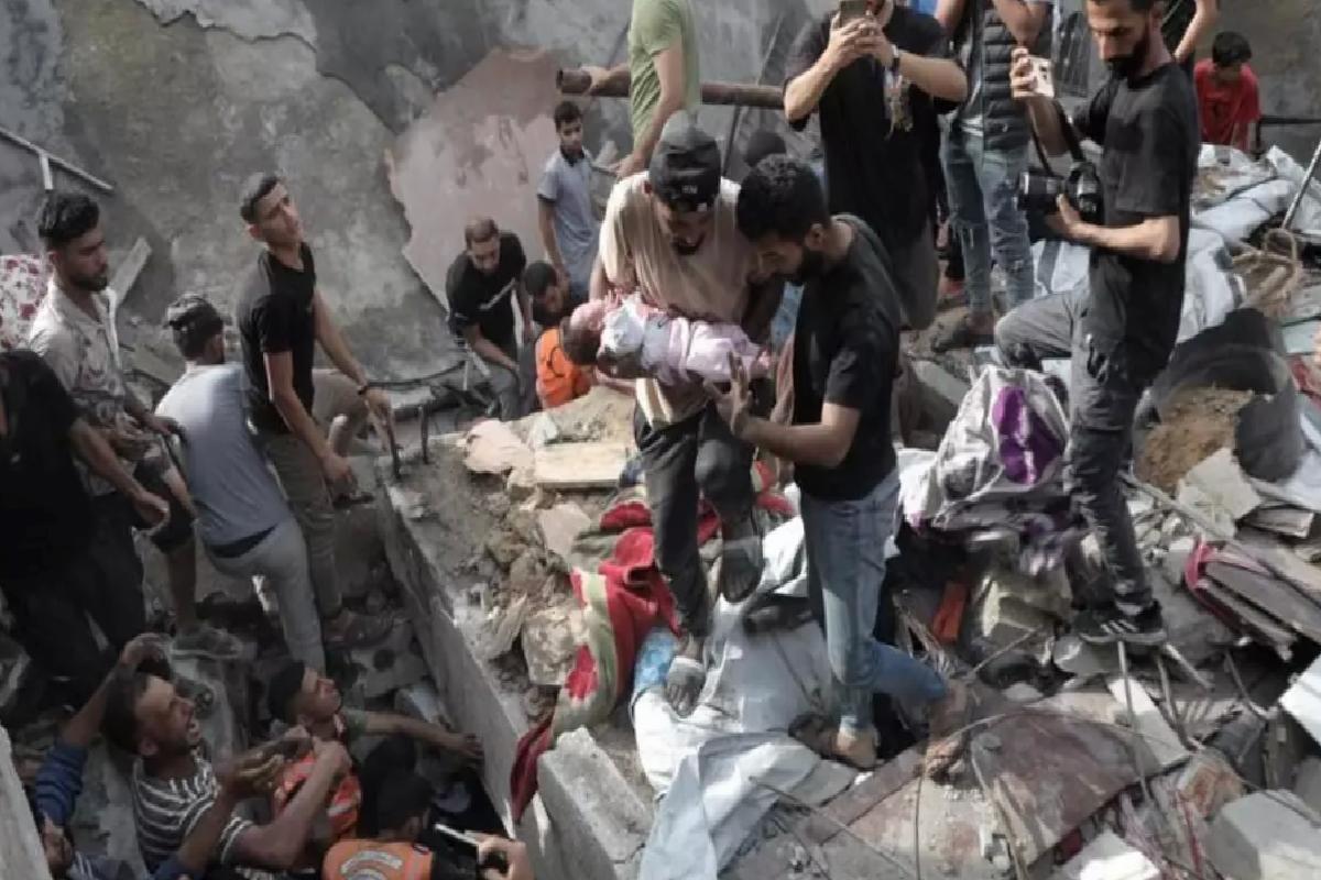 Gazze’de İsrail Saldırıları: 140 Ölü