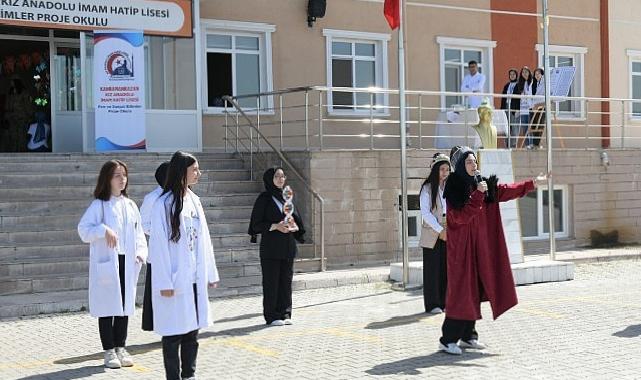 Geleceğin Mimarı Genç Beyinler Projelerini Sergiledi