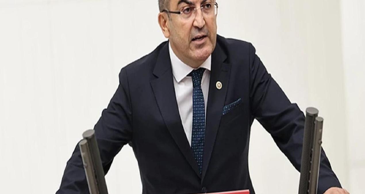 Gelecek Partisi’nde kritik istifa! AKP’ye geçecek
