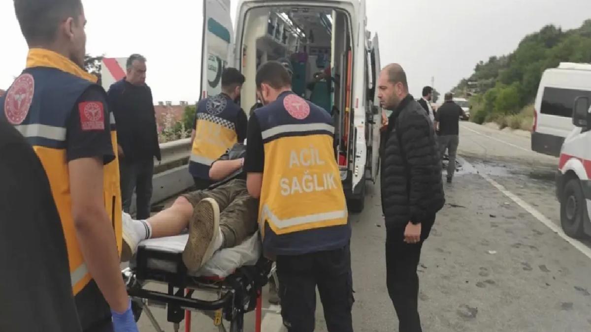 Gemlik’te Minibüs-Otomobil Kazası: 12 Yaralı
