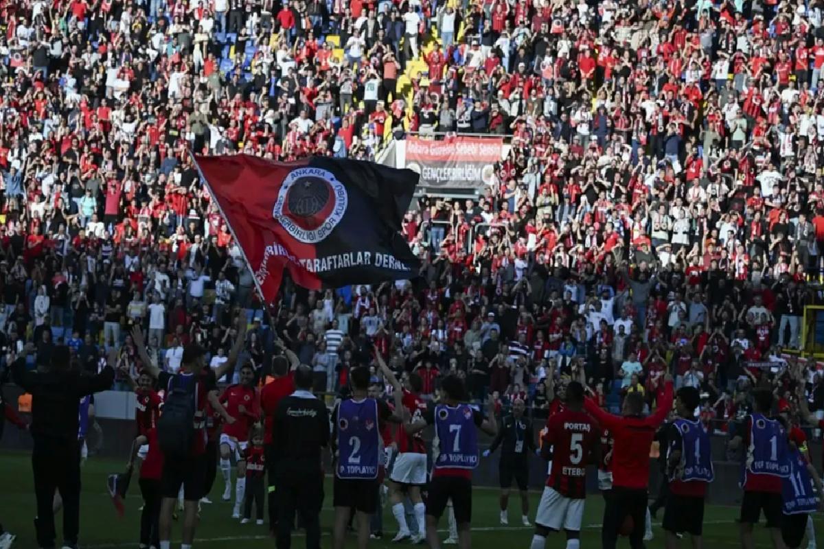 Gençlerbirliği 4 yıl aradan sonra Süper Lig’e yükseldi