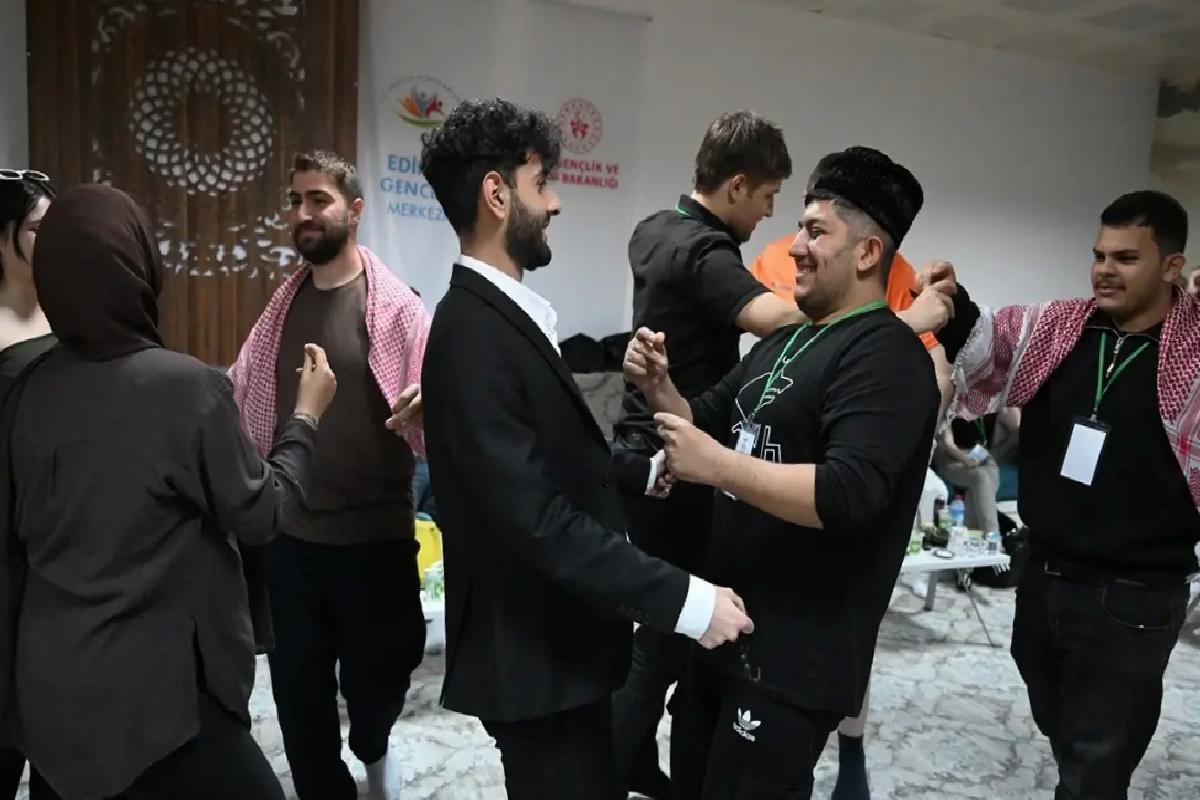 Gençlerden Bağımlılıkla Mücadele İşbirliği