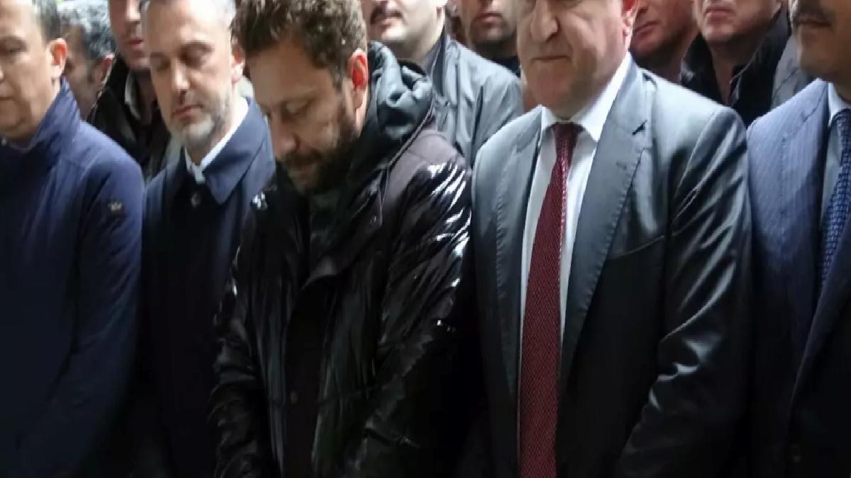 Gençlik ve Spor Bakanı Osman Aşkın Bak, Muhammed Avcı’nın babasının cenazesine katıldı