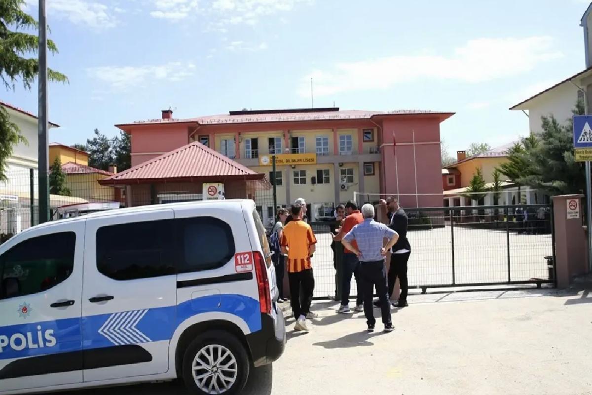 Giresun’da Abla Kardeşin Cenazesi Defnedildi