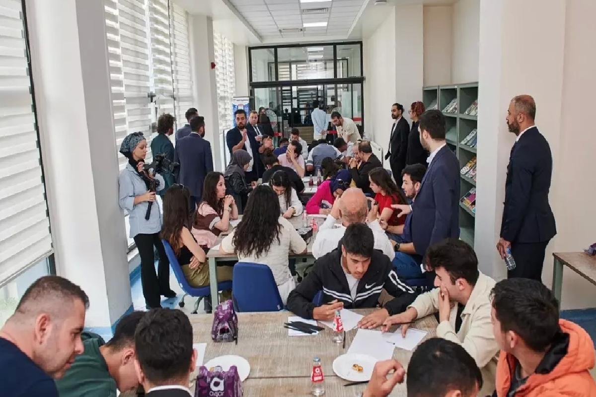 Girişimci Kütüphanesi Projesi Burdur’da Tanıtıldı