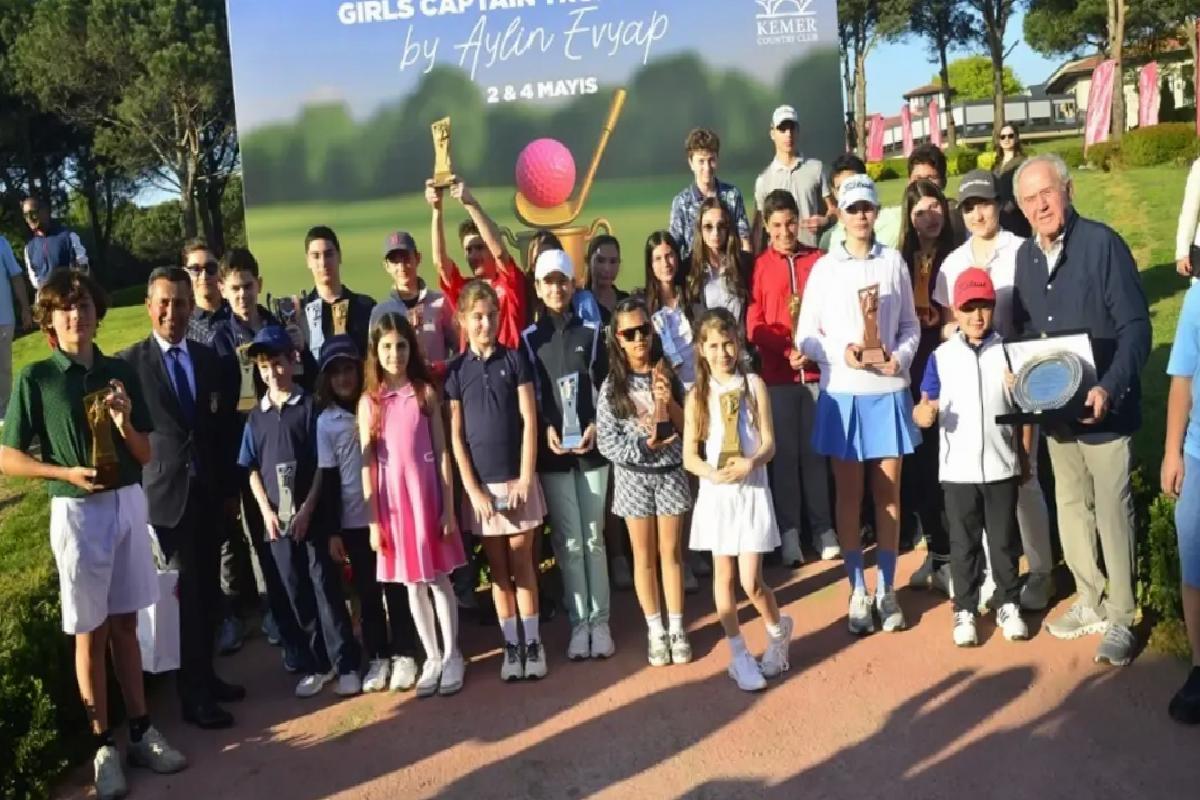 Golfte Genç Yetenekler Büyülüyor