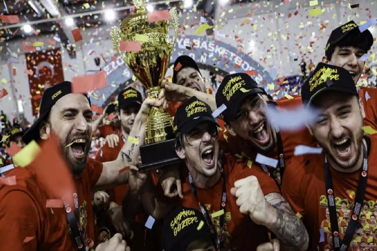 Göztepe Türkiye Basketbol Ligi’ne Yükseldi