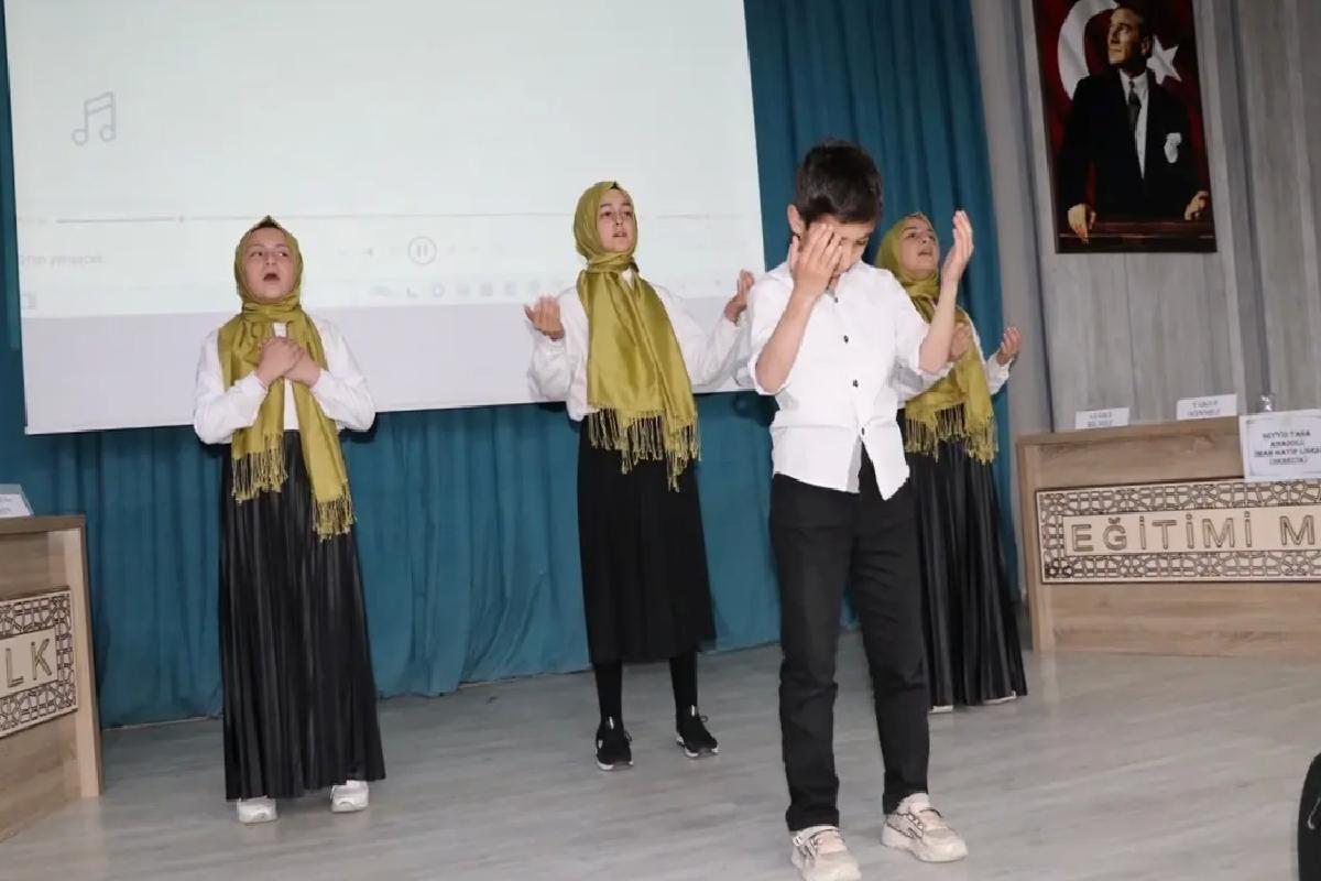 Hakkari’de Arapça Yarışması Düzenlendi