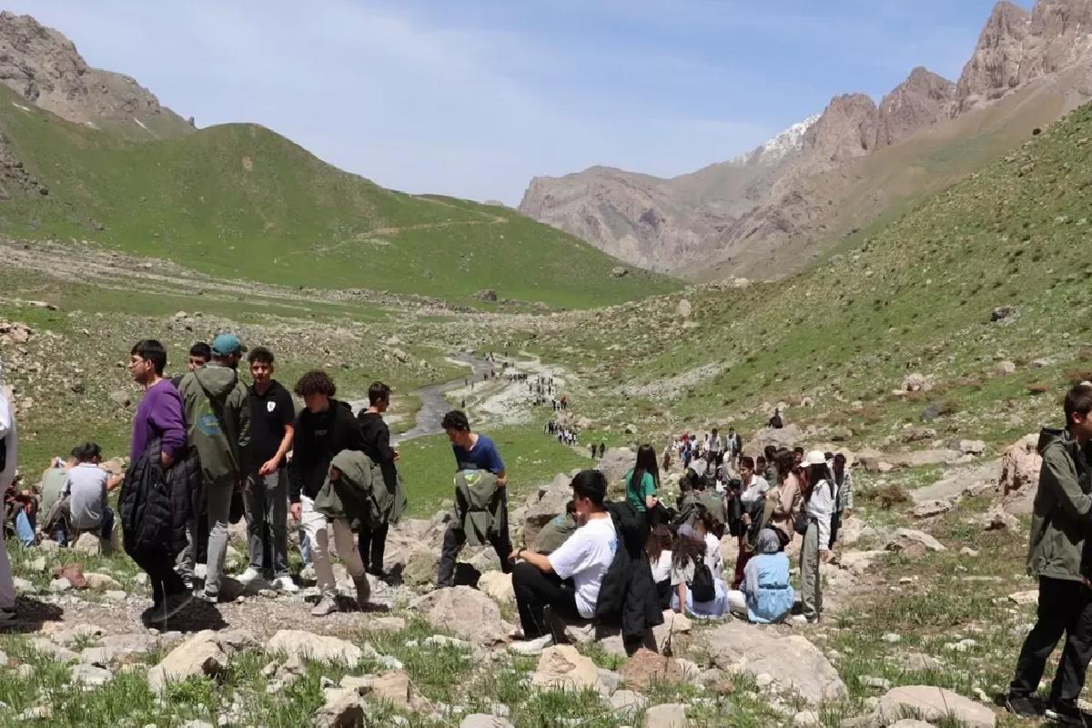 Hakkari’de Doğa Yürüyüşü