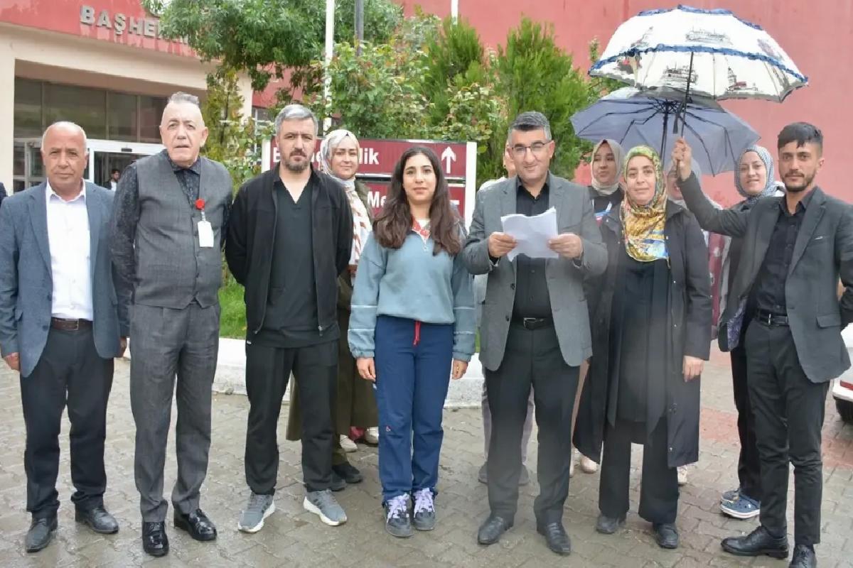 Hakkari’de Hemşire ve Ebelerin Talepleri Dile Getirildi