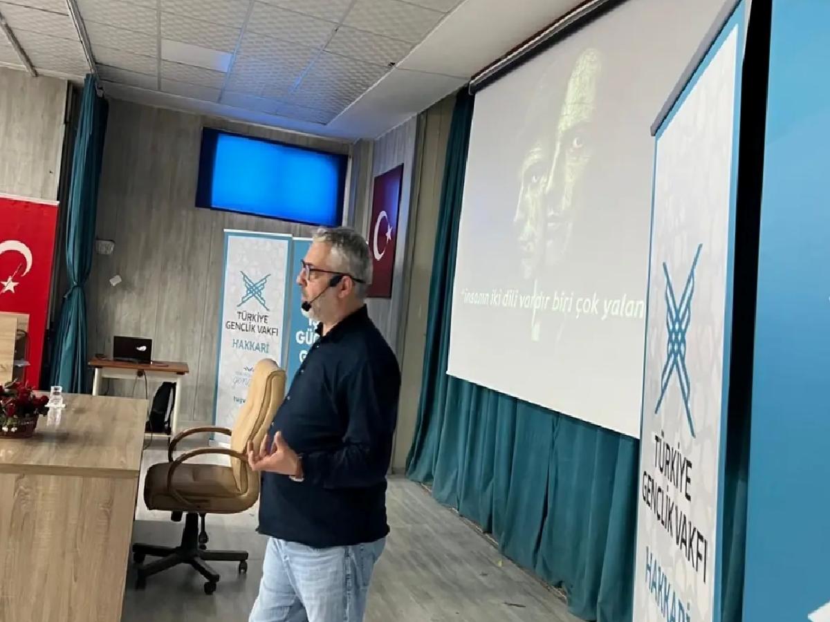 Hakkari’de Nesil Meselesi Konferansı