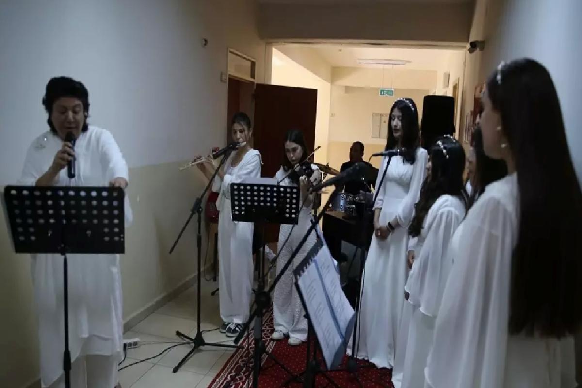 Hatay’da Depremzede Öğrencilere Kütüphane Açıldı