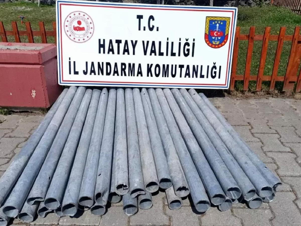 Hatay’da Otoyol Çitleri Çalındı