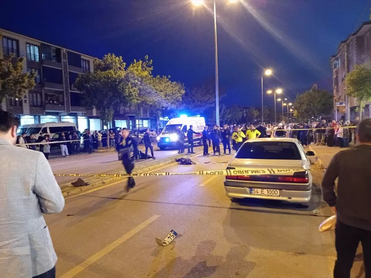 Hendek’te Trafik Kazası: 2 Kadın Hayatını Kaybetti