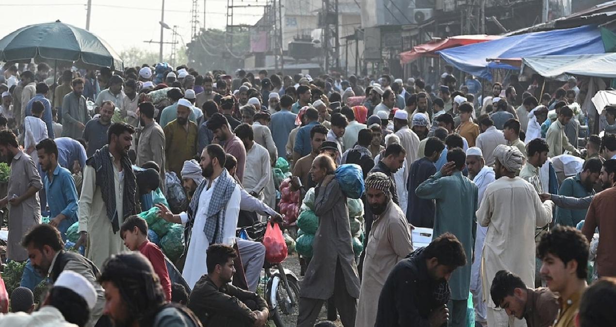 Hindistan saldırısı sonrası Pakistanlılar stok yapmaya başladı