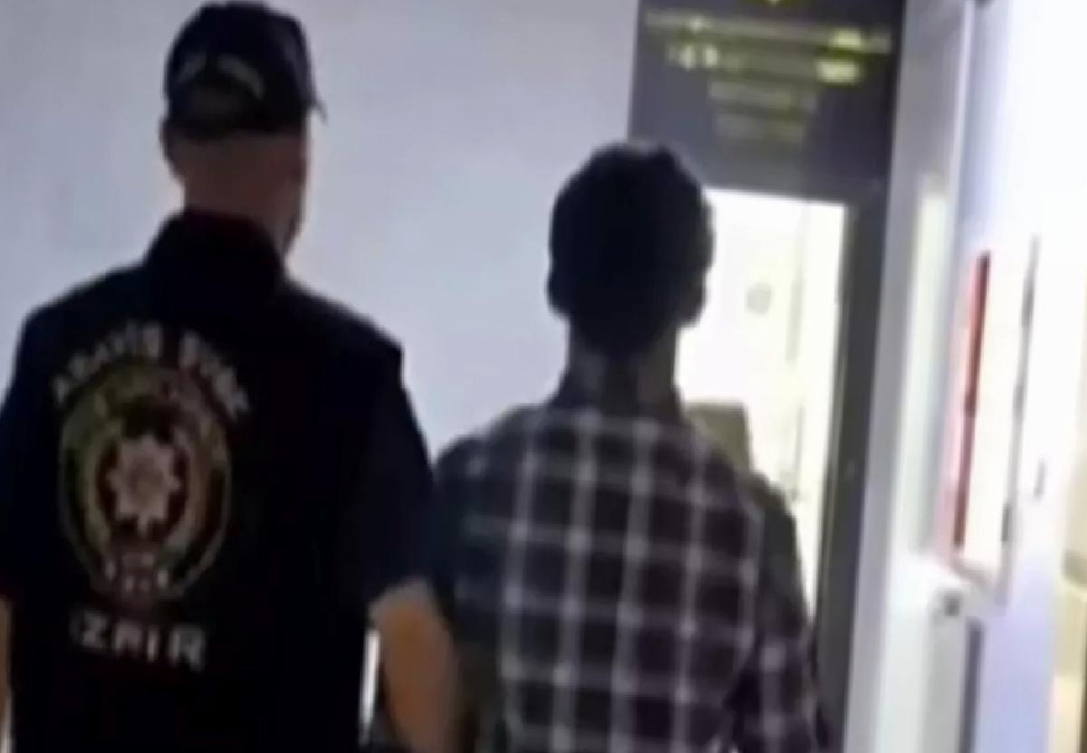 Hırsızlıkla Aranan Firari İzmir’de Yakalandı