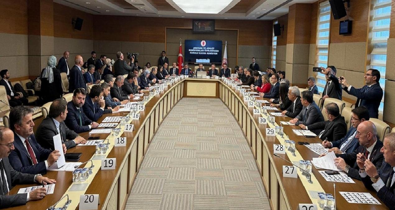 HSK üye seçiminde tartışma! CHP ve Yeni Yol Partisi milletvekilleri komisyonu terk etti