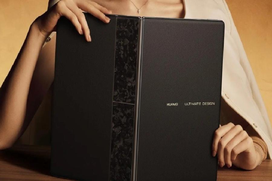 Huawei’in ilk katlanabilir dizüstü bilgisayarı MateBook Fold Ultimate Design tanıtıldı