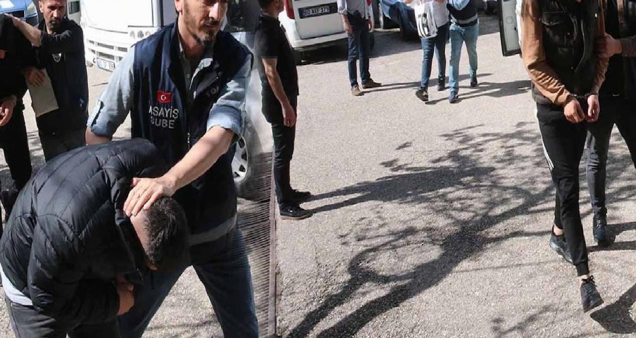 İki ilde “change” araç operasyonu: 13 kişi yakalandı
