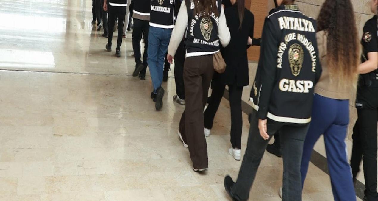 İki ilde masaj salonlarına fuhuş operasyonu