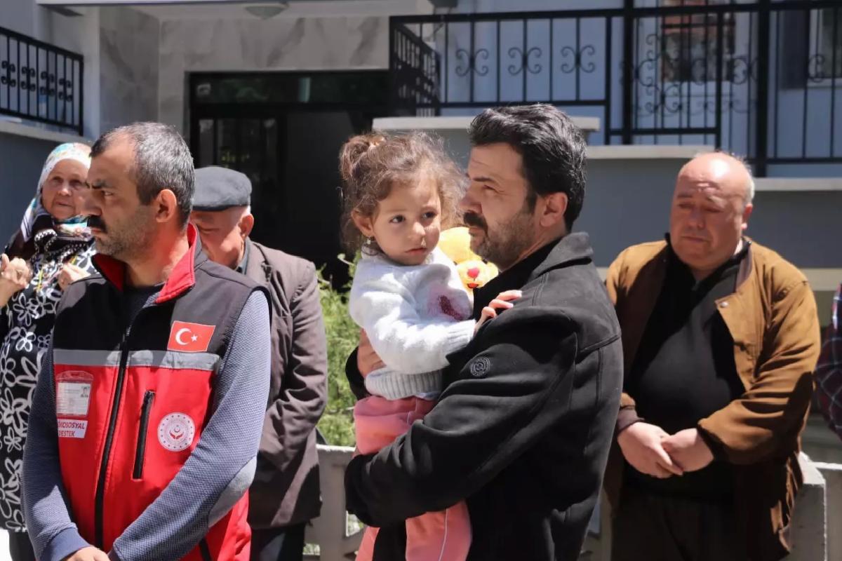 Irak’ta mayına basarak şehit olan İstihkam Uzman Çavuş Önder Özen’in cenazesi memleketine getirildi